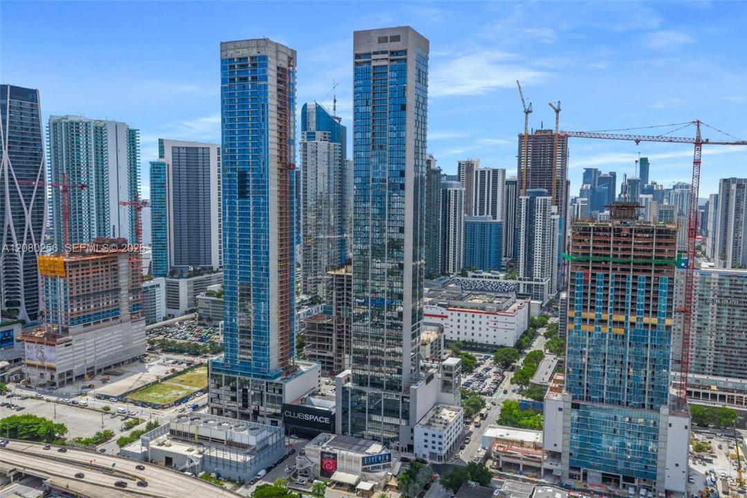 20 NE 11th St Executive 09, Miami, Florida 33132, Stati Uniti