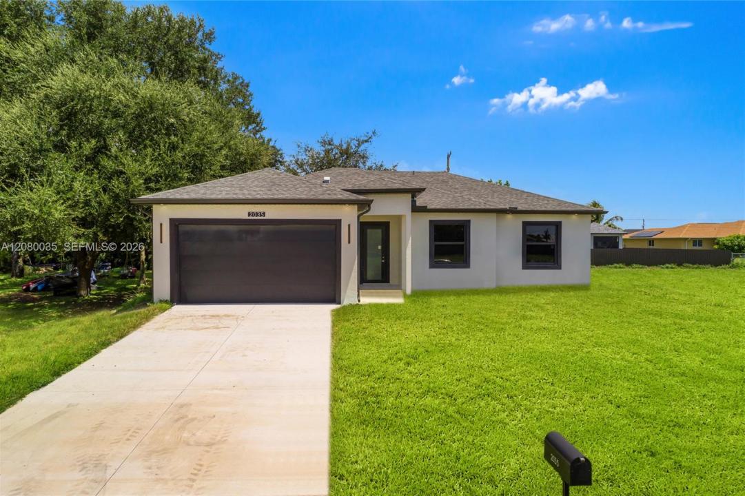 2035 NE 9th Ave, Cape Coral, Florida 33909, USA
