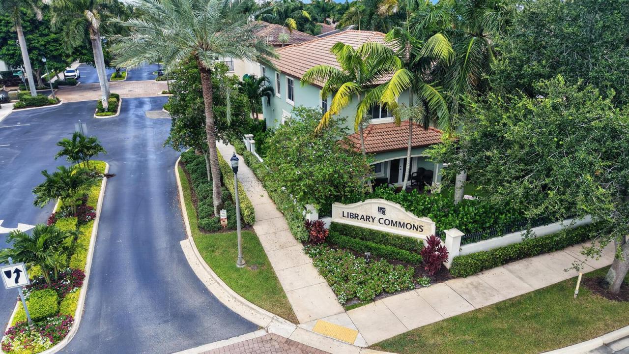 125 NW GARDENER Street, Boca Raton, Florida 33432, USA