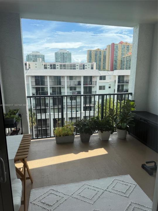 17125 N Bay Rd 3610, Sunny Isles Beach, Floride 33160, États-Unis