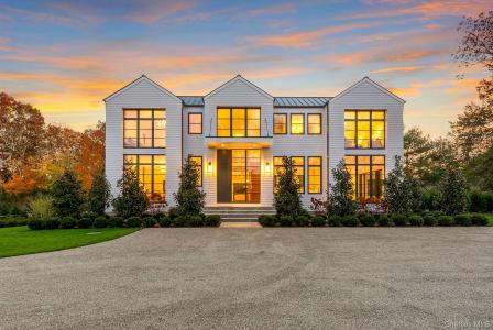 9 Schwenks Road, Southampton, نيويورك 11976, الولايات المتحدة