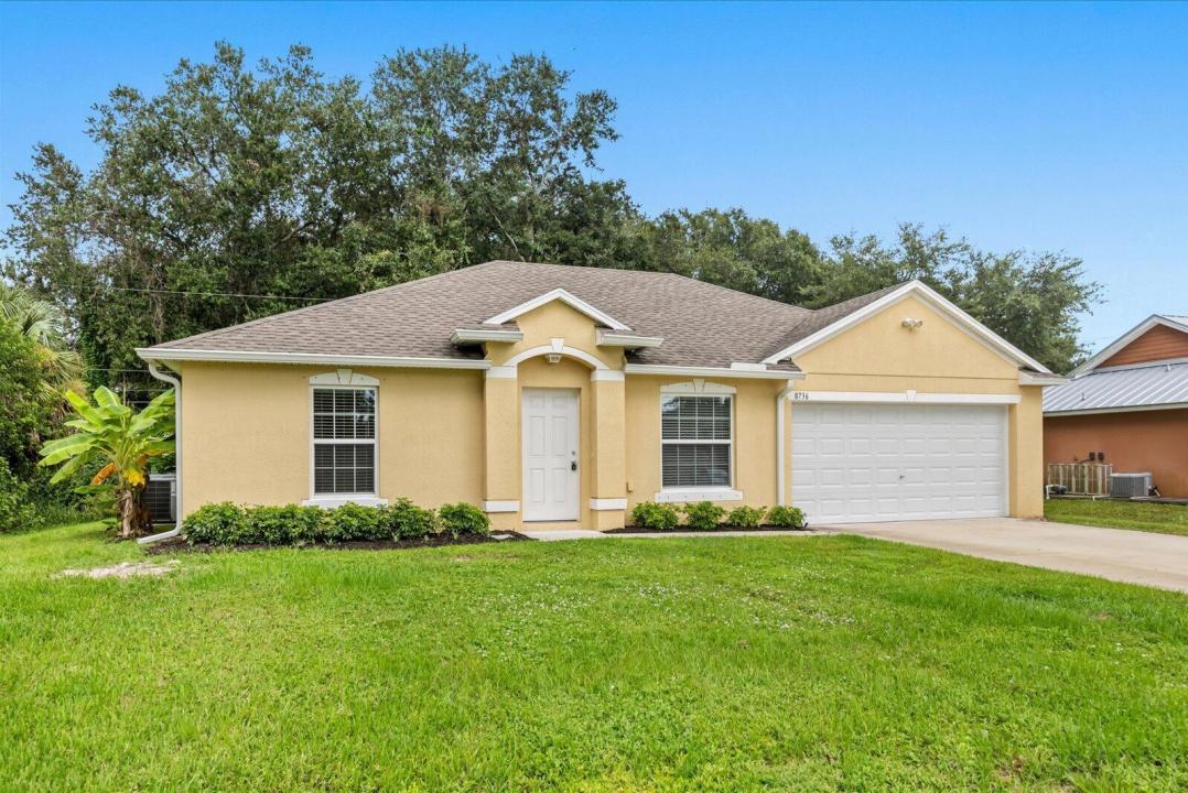 8736 98TH Court, Vero Beach, Florida 32967, USA