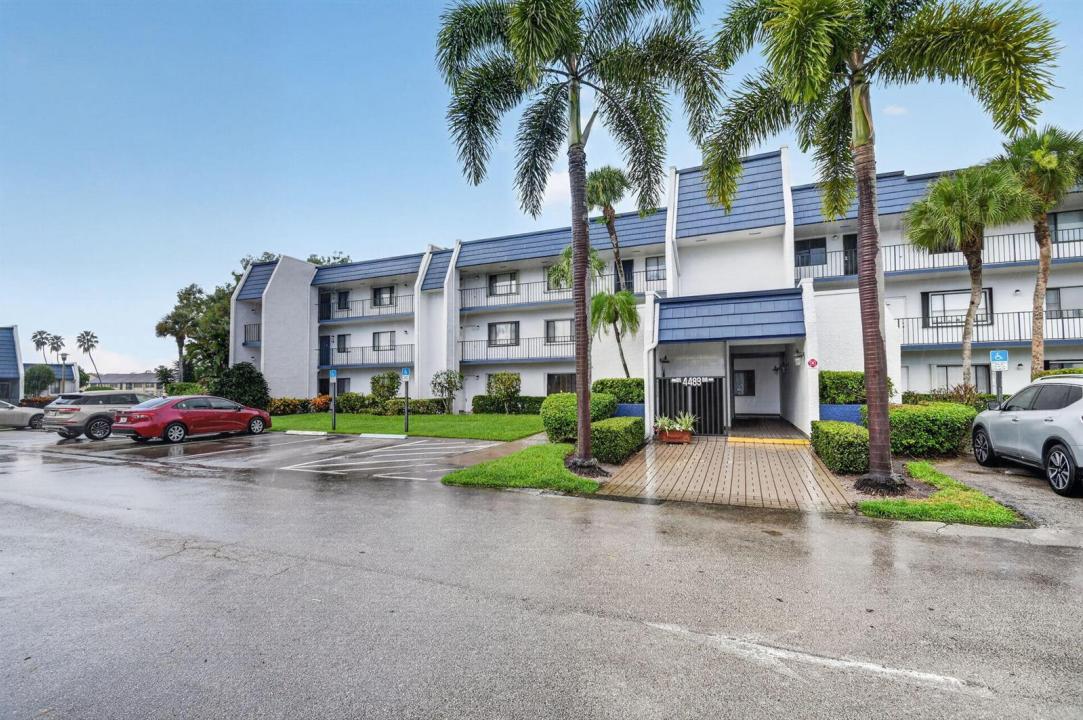 4483 LUXEMBURG Court 103, Lake Worth, Florida 33467, Stati Uniti