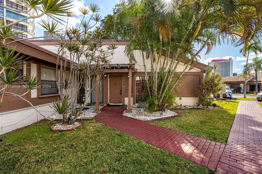 401 Leslie Drive, Hallandale Beach, Florida 33009, USA