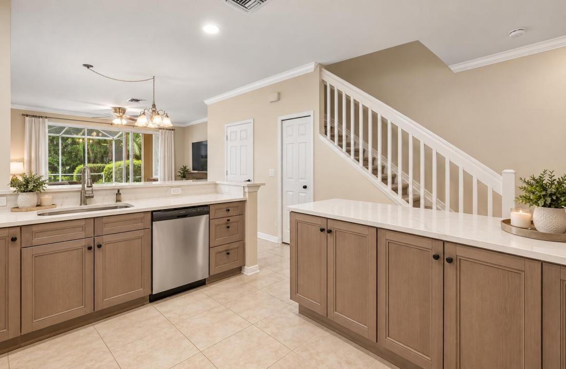 9650 Lago Drive, Boynton Beach, Floryda 33472, USA