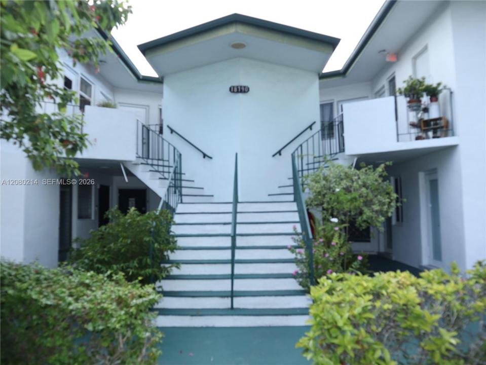 18790 NE 18th Ave 231, Miami, Florida 33179, Stati Uniti