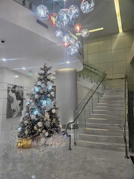 18800 NE 29th Ave 827, Aventura, Florida 33180, USA