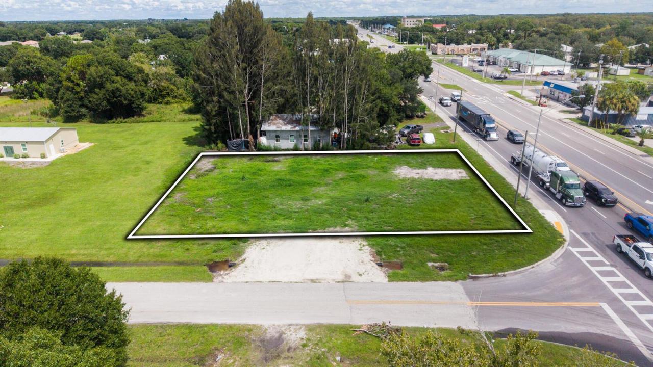 100 NW 10th Street, Okeechobee, Florida 34972, Stati Uniti