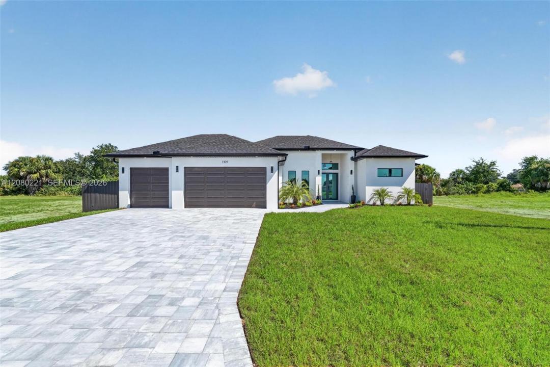 1327 NE 23rd ST, Cape Coral, Floride 33909, États-Unis