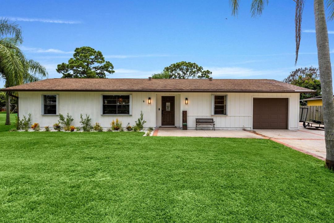 1292 SE MENDAVIA Avenue, Port St. Lucie, Floride 34952, États-Unis