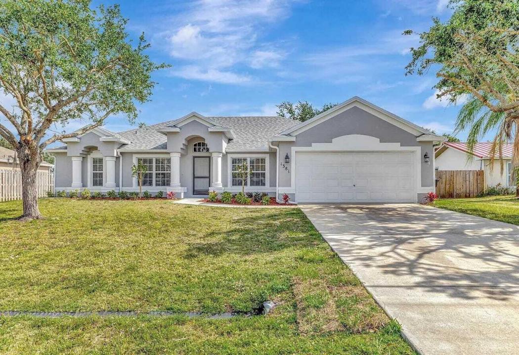1381 SW BOUGAINVILLEA Avenue 1, Port St. Lucie, Floride 34953, États-Unis