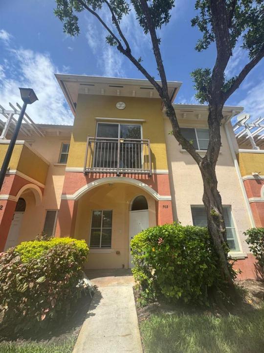 703 N SANTA CATALINA Circle 703, North Lauderdale, Flórida 33068, Estados Unidos