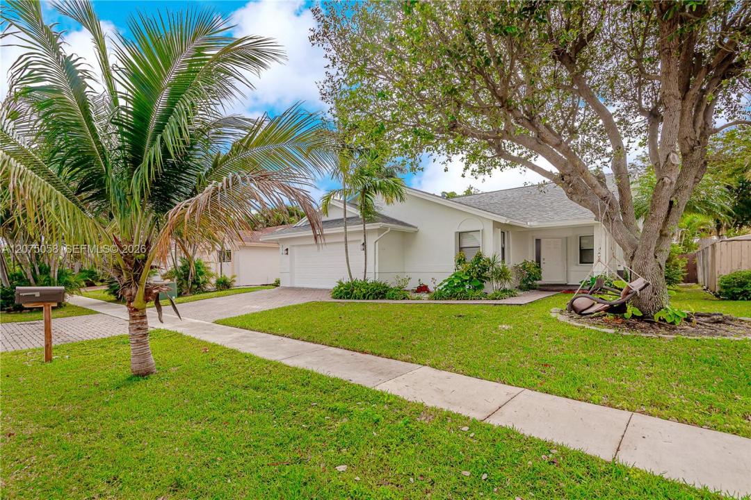 216 SE 9th St, Dania Beach, Florida 33004, Stati Uniti