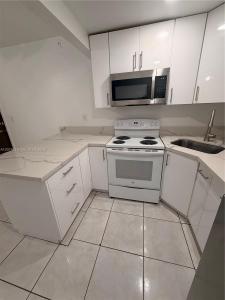 4715 NW 7th St 108-2, Miami, فلوريدا 33126, الولايات المتحدة