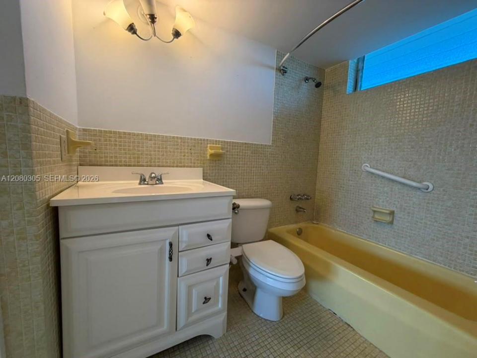 2861 Leonard Dr F608, Aventura, Floryda 33160, USA