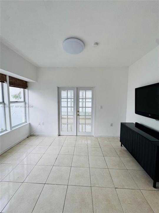 227 1st St 8, Miami Beach, Floride 33139, États-Unis