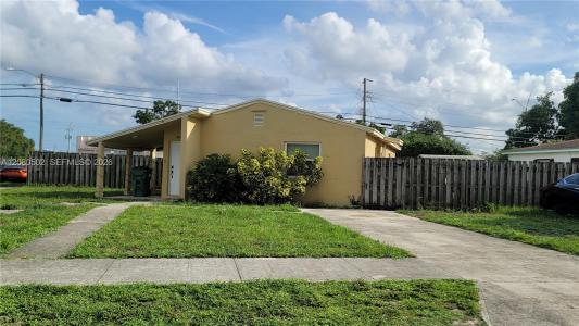 2400 NW 152nd St, Miami Gardens, Florida 33054, USA