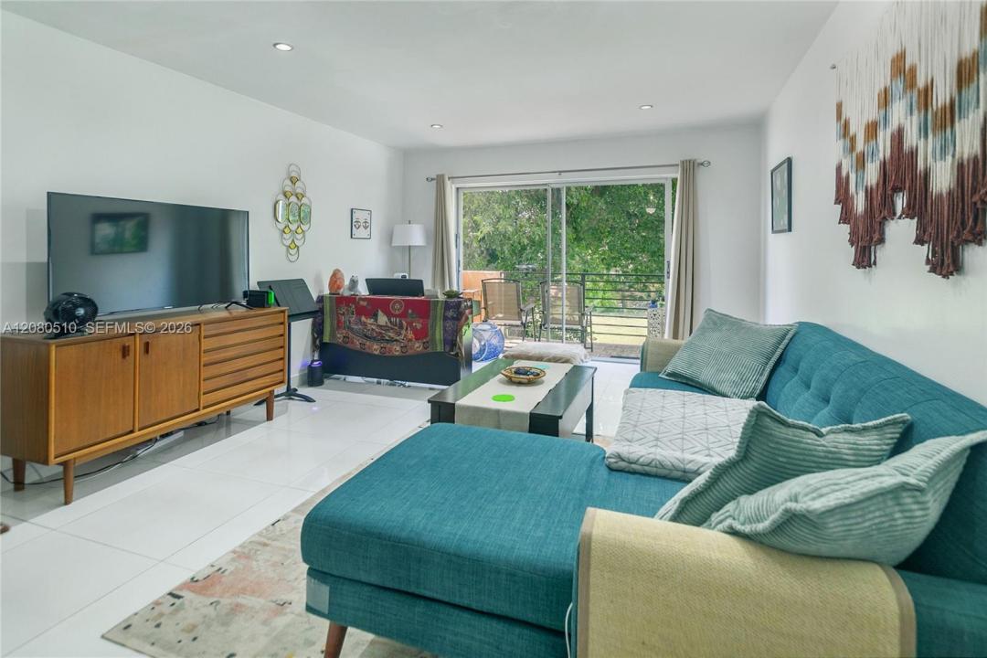365 NE 125th St 216, North Miami, Floride 33161, États-Unis