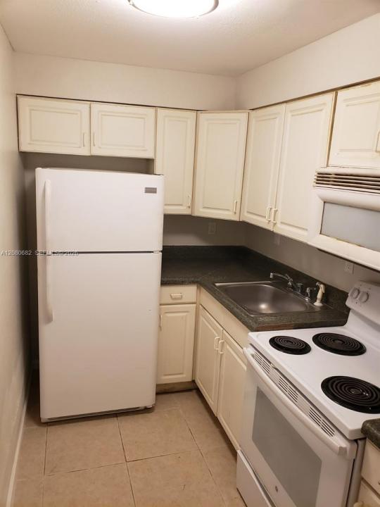 640 SW 9th Court 02, Pompano Beach, فلوريدا 33060, الولايات المتحدة