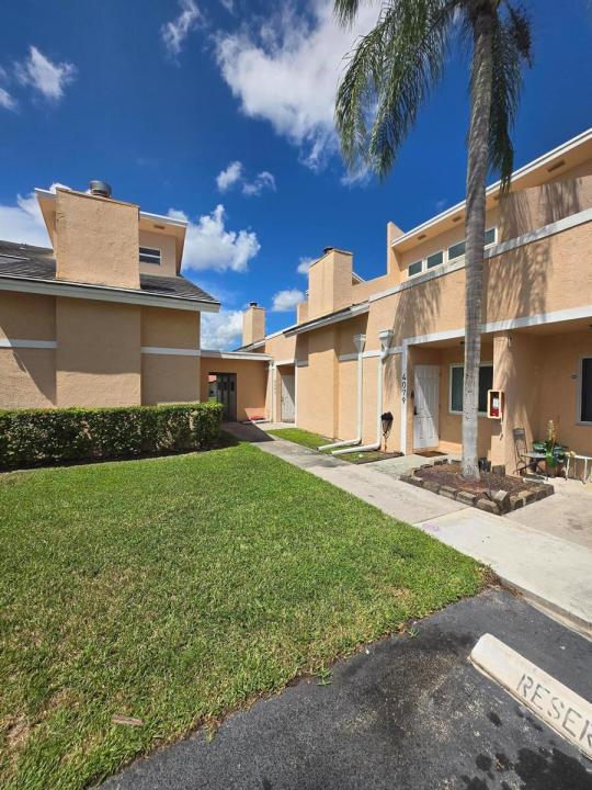 4083 CORAL SPRINGS Drive, Coral Springs, Florida 33065, USA