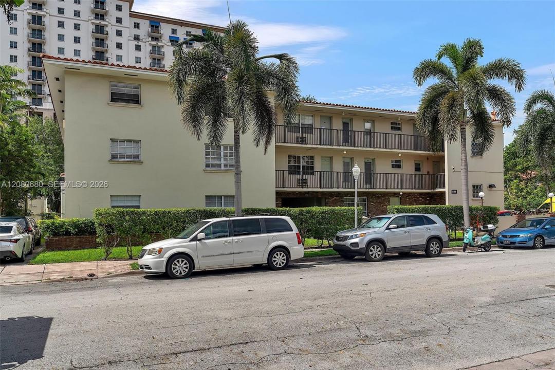 318 Majorca Ave 304, Coral Gables, Florida 33134, Stati Uniti