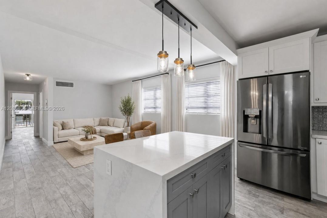 1340 Lincoln Rd 208, Miami Beach, Floride 33139, États-Unis