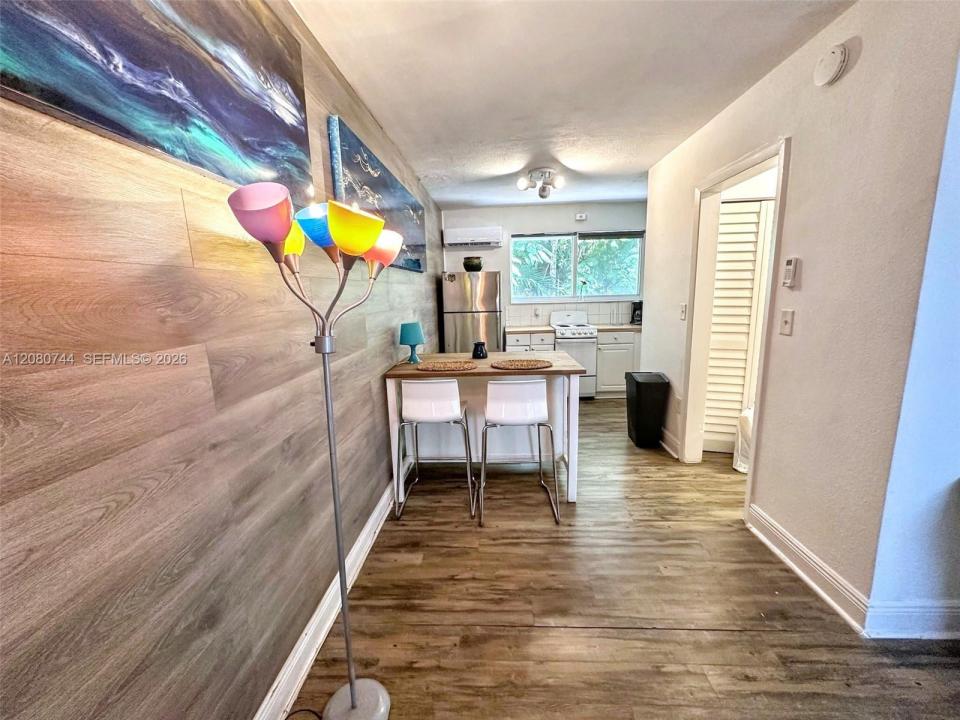 3071 SW 27th Ave 19, Miami, Florida 33133, USA