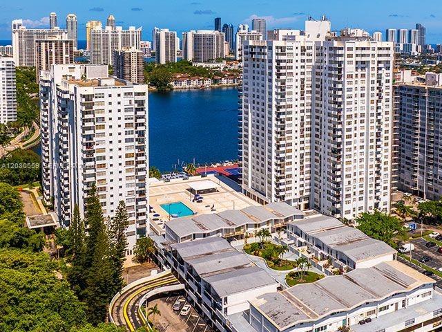 2780 NE 183rd St 1802, Aventura, Florida 33160, USA