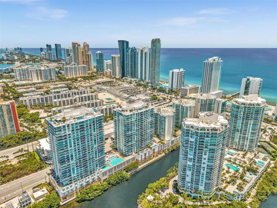 300 Sunny Isles Blvd 4-805, Sunny Isles Beach, Florida 33160, Stati Uniti