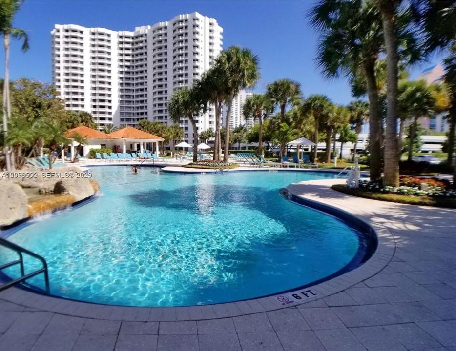 3300 NE 191 St 1002, Aventura, Floride 33180, États-Unis