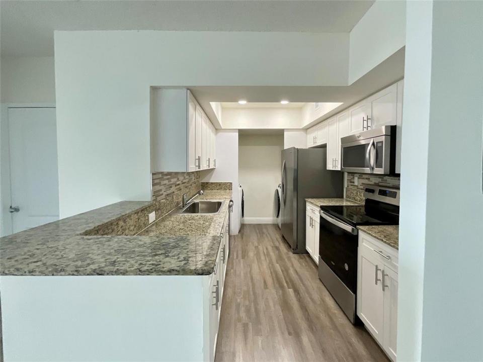 16900 N Bay Road 3-804, Sunny Isles Beach, Floride 33160, États-Unis