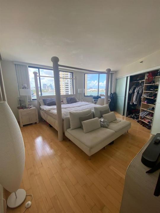 540 BRICKELL KEY Drive 1214, Miami, Florida 33131, USA
