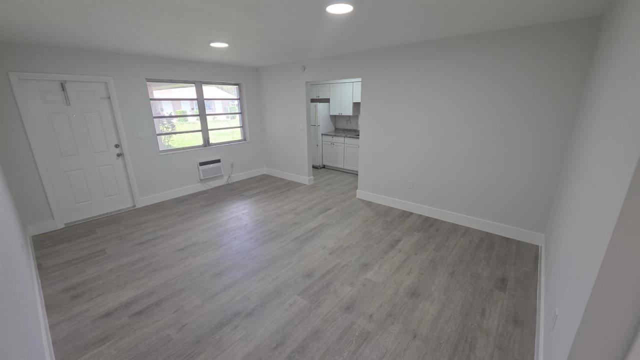 7612 PEMBROKE Road C, Miramar, Flórida 33023, Estados Unidos