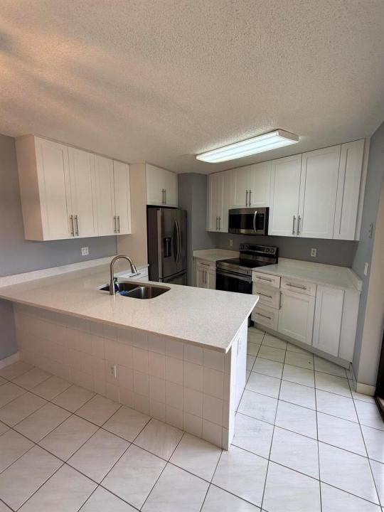 31 Springdale Circle, Palm Springs, Floride 33461, États-Unis