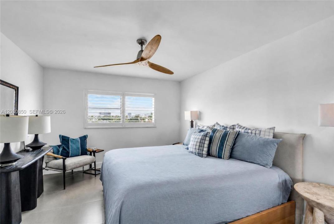 730 Pennsylvania Ave 705, Miami Beach, Florida 33139, USA