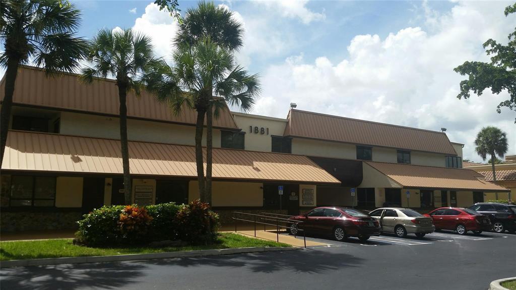 1881 N University Drive 204, Coral Springs, Floride 33071, États-Unis