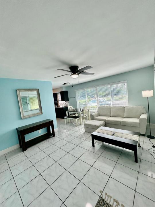 4421 POINCIANA Street 1, Lauderdale By The Sea, Florida 33308, Estados Unidos