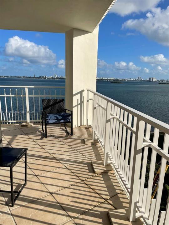 4000 TOWERSIDE Terrace 1104, Miami, Floride 33138, États-Unis