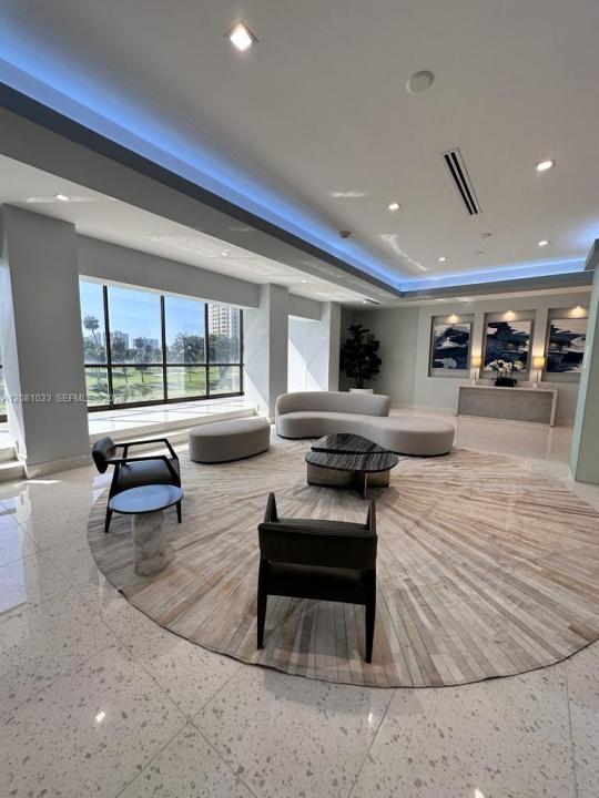 20335 W Country Club Dr 2302, Aventura, Florida 33180, Stati Uniti