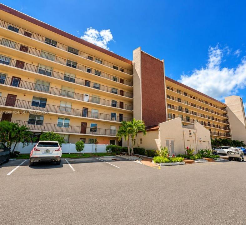 14575 Bonaire Blvd 204, Delray Beach, Florida 33446, USA