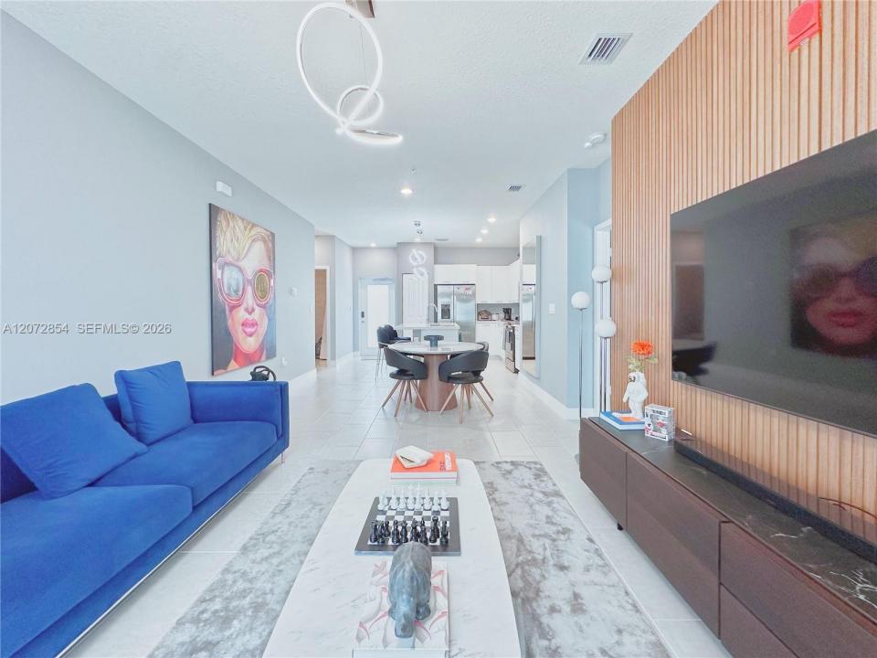 8167 NW 41st St E-410, Doral, Floride 33166, États-Unis