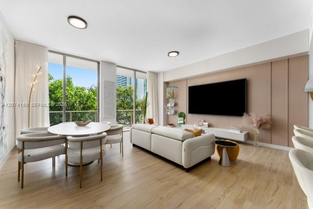 2678 Tigertail Ave 302, Miami, Floride 33133, États-Unis