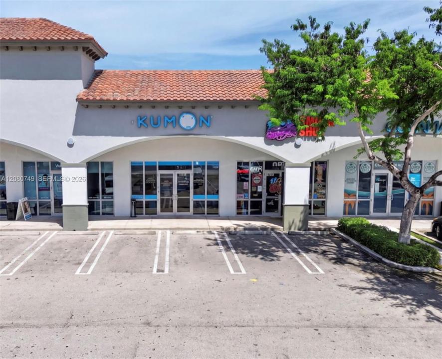 Kumon Learning Center SW For Sale in Kendall, Kendall, Floride 33196, États-Unis
