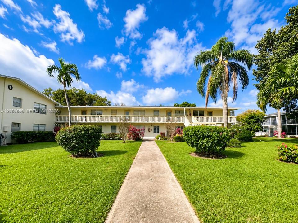 541 S Durham S 541, Deerfield Beach, Florida 33442, USA