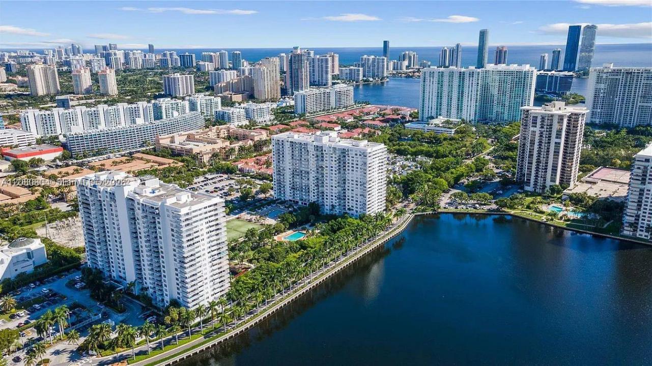 2801 NE 183rd St 1016W, Aventura, Floride 33160, États-Unis