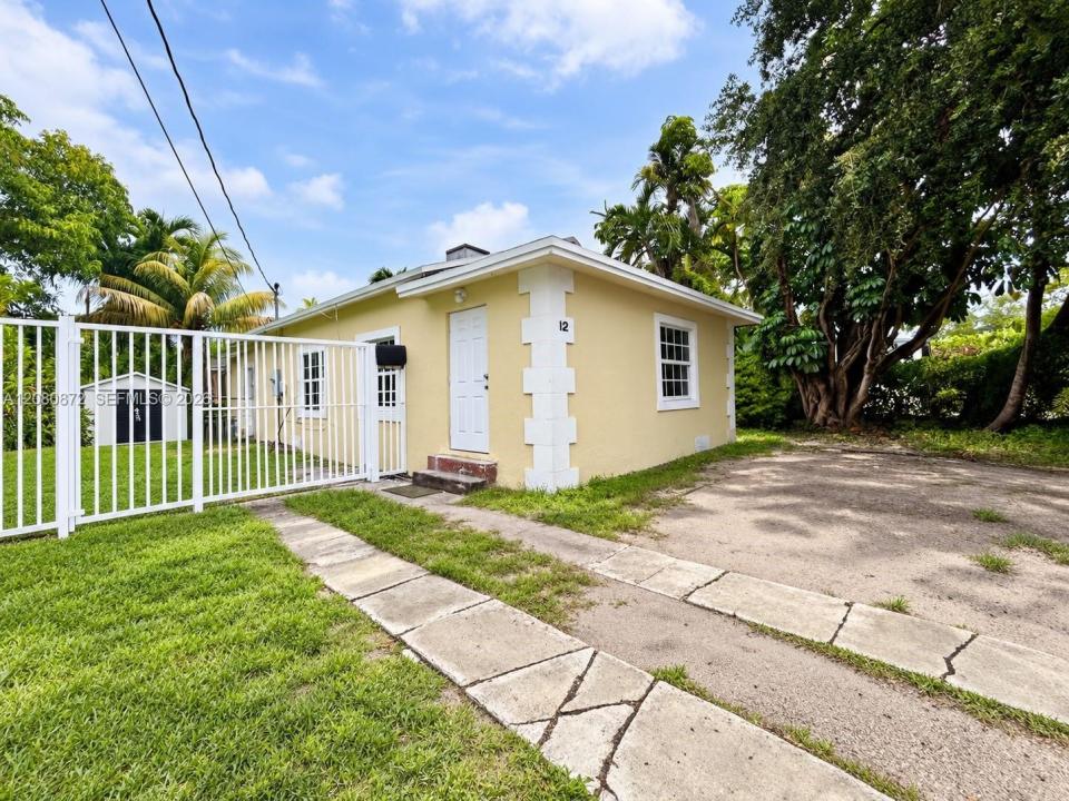 Miami, Floryda 33150, USA