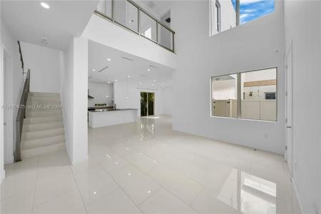 3253 Mcdonald St 3253, Miami, Floryda 33133, USA