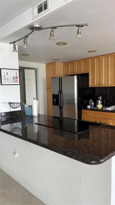 2751 S Ocean Dr 406S, Hollywood, Floride 33019, États-Unis