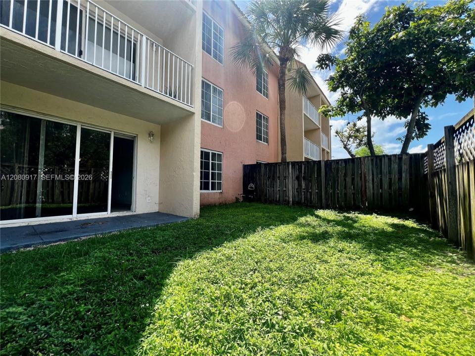 5201 Geneva Way 109, Doral, Floride 33166, États-Unis