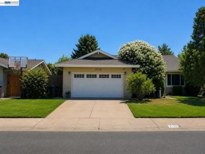 Ozzie Court, Carmichael, カリフォルニア 95608, アメリカ合衆国